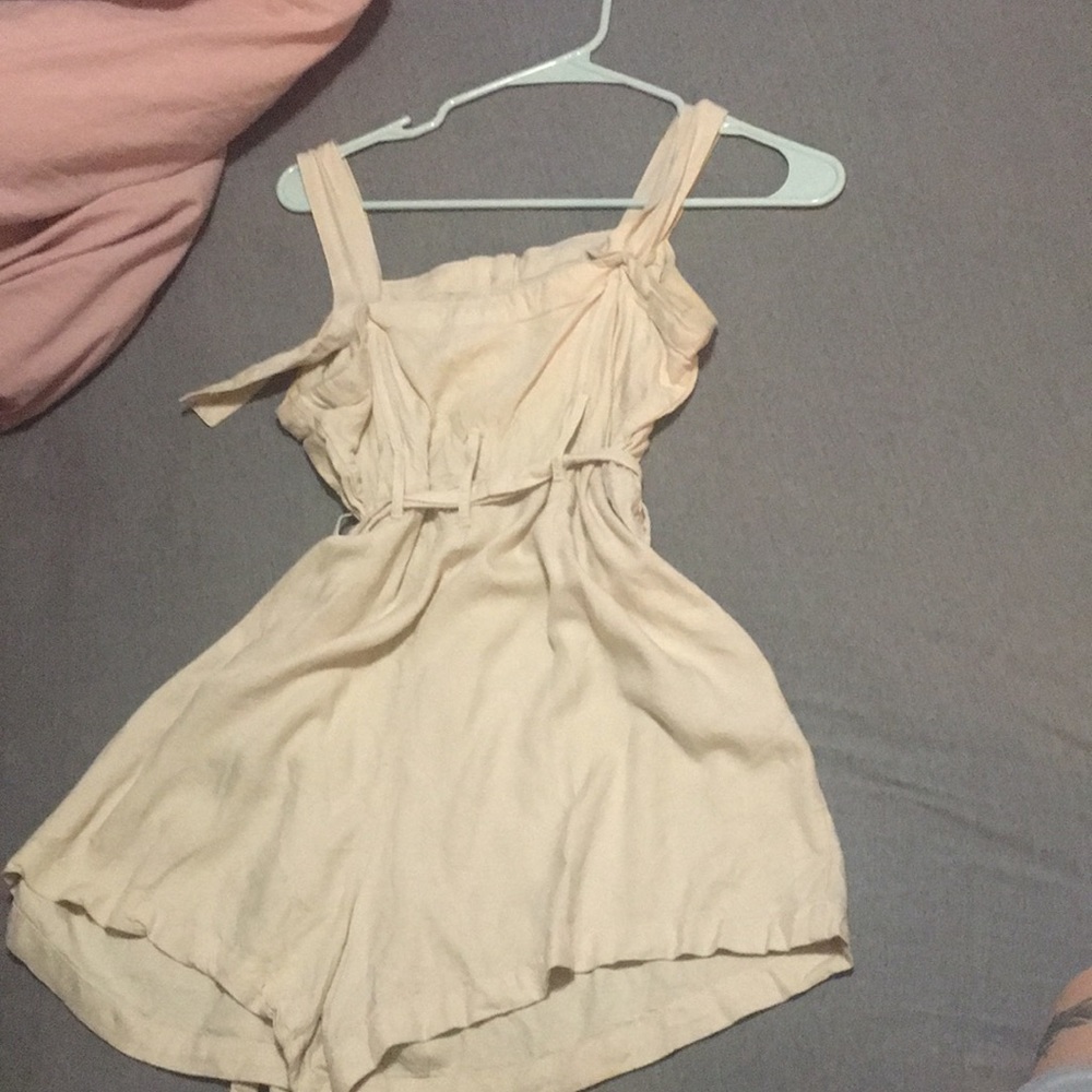 romper - Picture 2 of 2